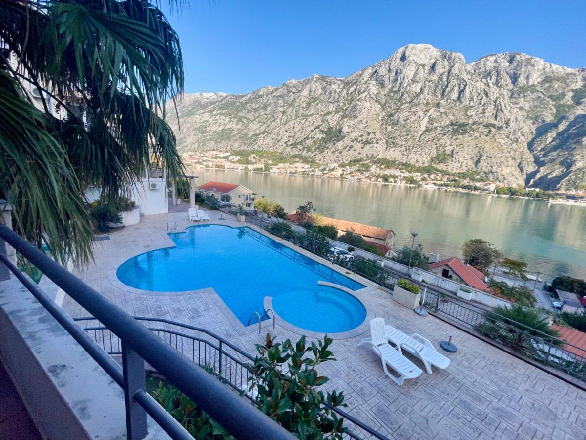 Stunning View To Kotor Bay And Old Town - C2 Vista Apartment Muo Exterior photo